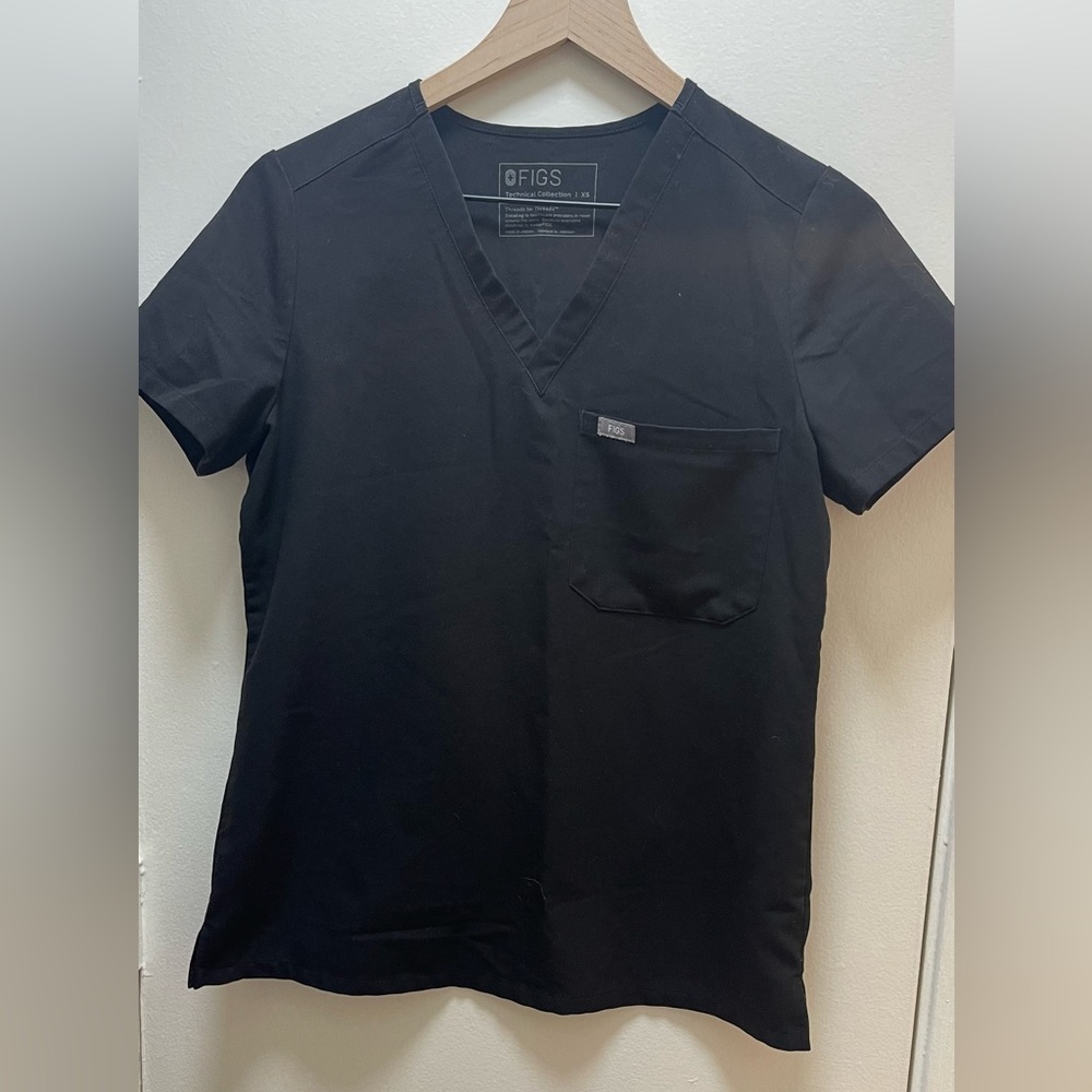 FIGS Catarina top